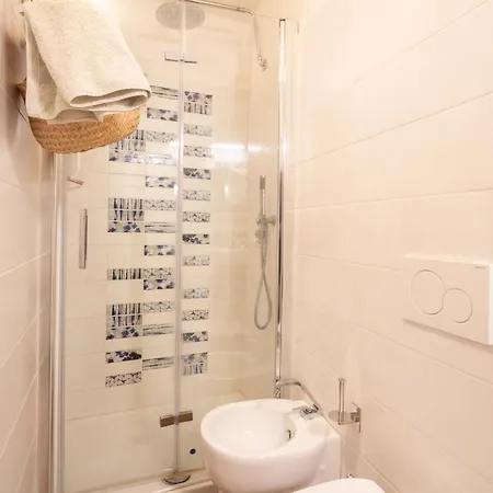 Daire Realkasa Tovaglie Flat Bolonya