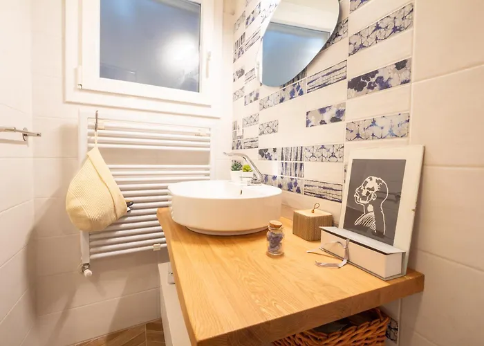 Realkasa Tovaglie Flat شقة *